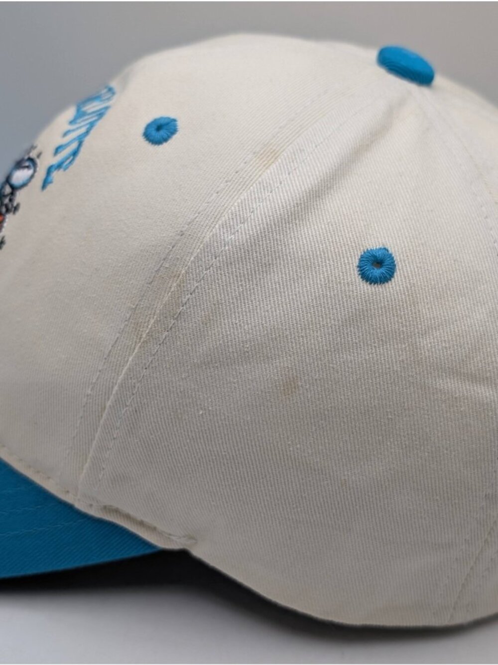 Charlotte Hornets Mitchell & Ness Hat Cap Cream Teal NBA Basketball Strap Back - Picture 4 of 6
